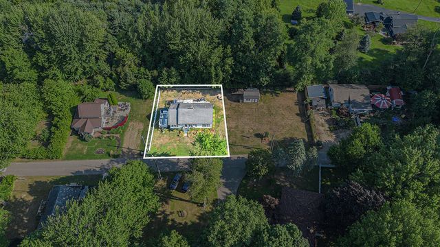 8663 Little Paw Paw Avenue, Watervliet, MI 49098