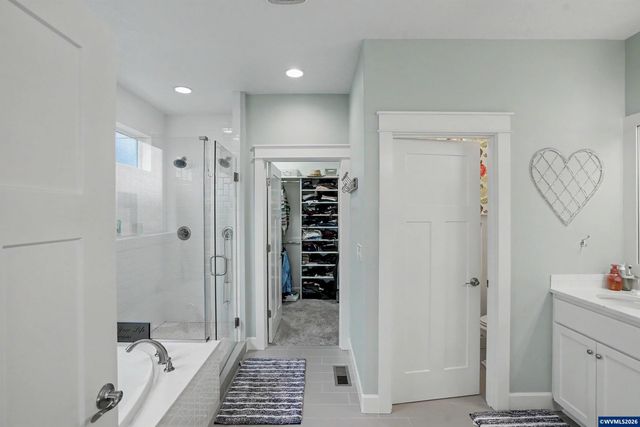 1701 Juniper Butte Av SE, Salem, OR 97306