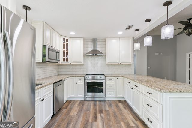 118 Rising Mist Way, Kingsland, GA 31548