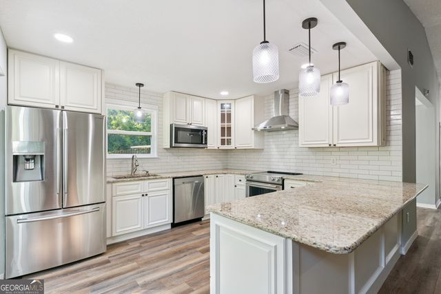 118 Rising Mist Way, Kingsland, GA 31548