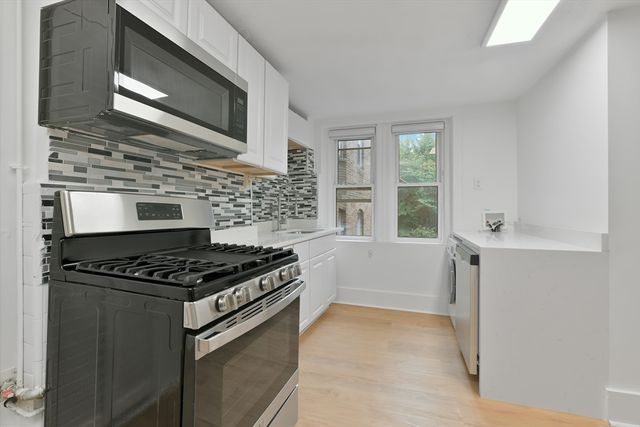 144 Salem St, Boston, MA 02113