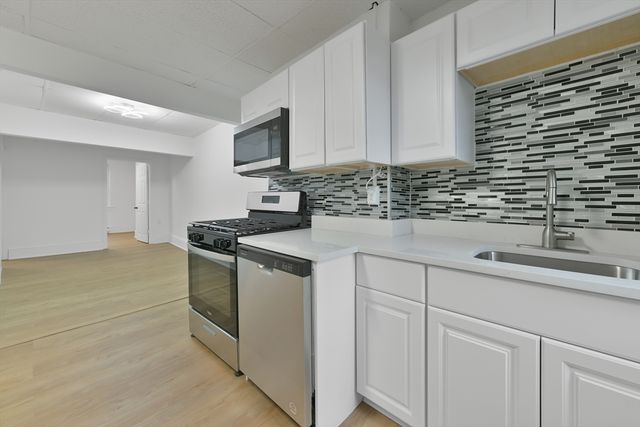144 Salem St, Boston, MA 02113