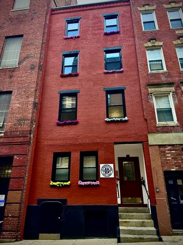 144 Salem St, Boston, MA 02113