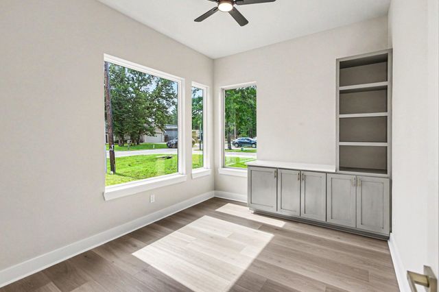 10899 Redbird Street, Conroe, TX 77385