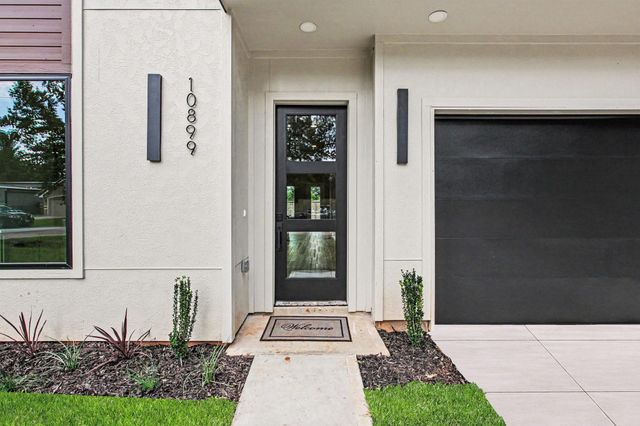 10899 Redbird Street, Conroe, TX 77385