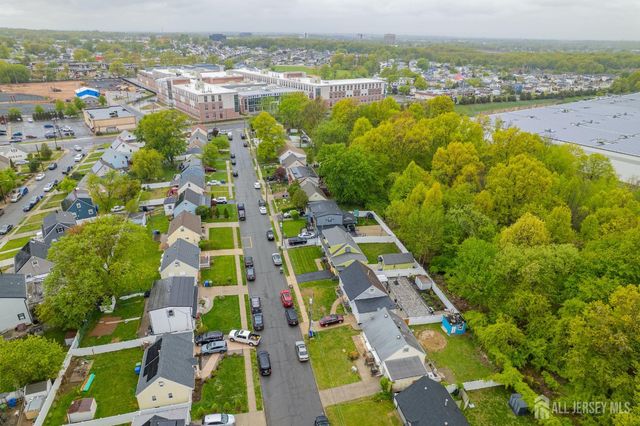 520 N Park Drive N, Perth Amboy, NJ 08861