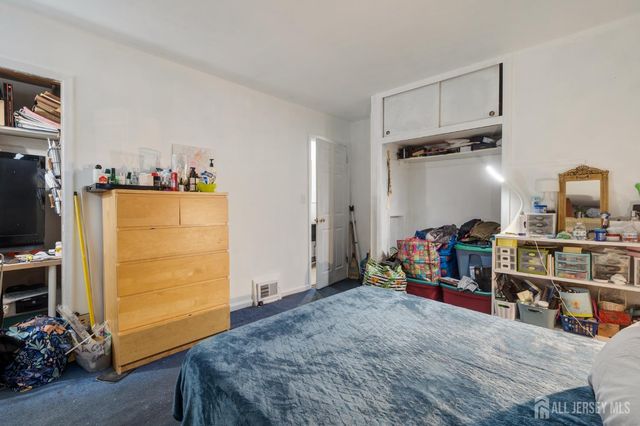 520 N Park Drive N, Perth Amboy, NJ 08861