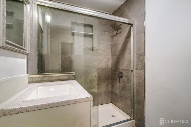 520 N Park Drive N, Perth Amboy, NJ 08861