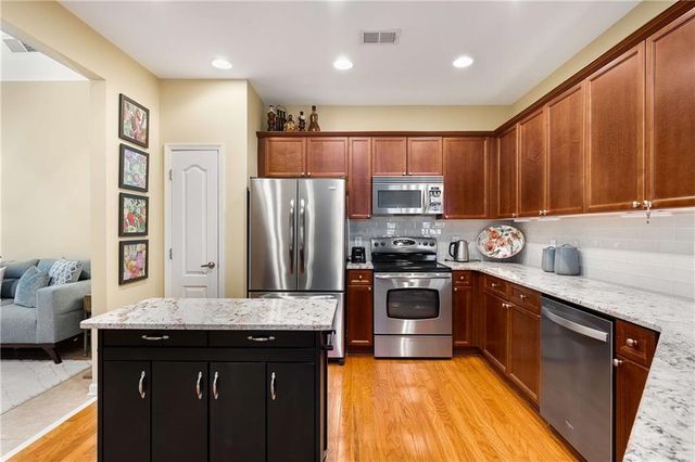 109 Glens Drive, Woodstock, GA 30188