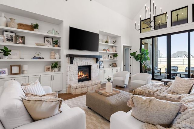 212 Jates Field BND, Liberty Hill, TX 78642