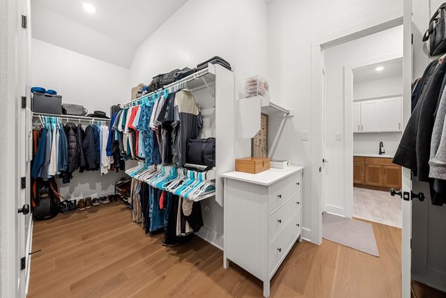 212 Jates Field BND, Liberty Hill, TX 78642