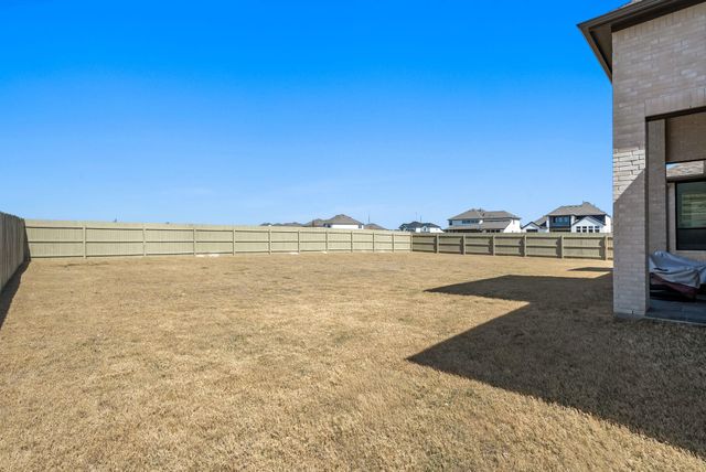 212 Jates Field BND, Liberty Hill, TX 78642