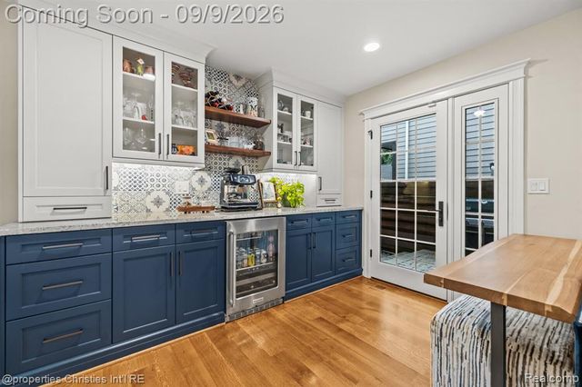 932 Roselawn Drive, Rochester, MI 48307