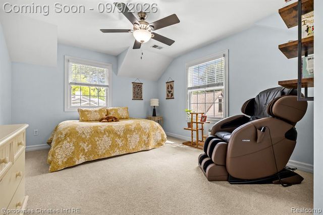 932 Roselawn Drive, Rochester, MI 48307