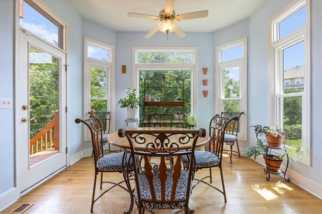 605 Edgewood Drive, Lee's Summit, MO 64081