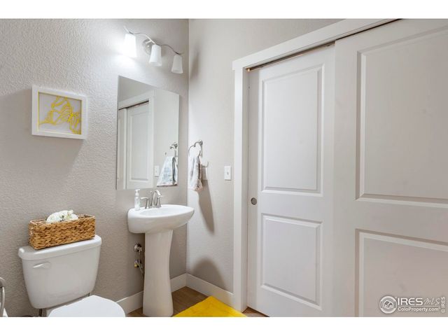 6340 Orchard Park Dr 2, Greeley, CO 80634
