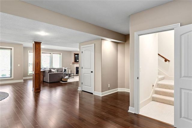 10654 W 168 Court, Overland Park, KS 66221