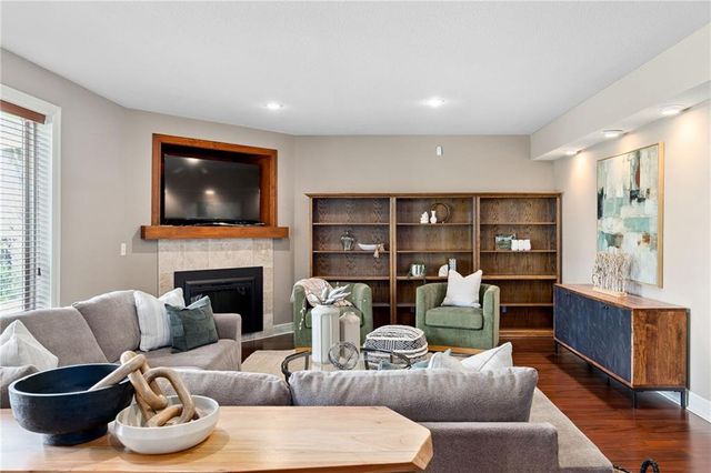 10654 W 168 Court, Overland Park, KS 66221