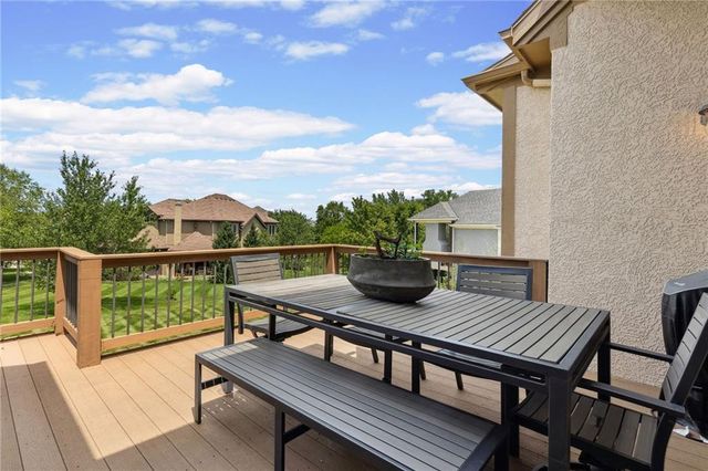 10654 W 168 Court, Overland Park, KS 66221