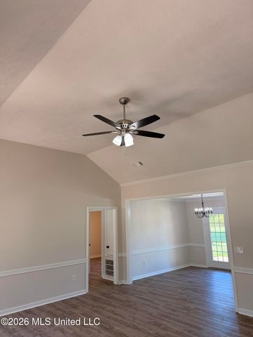 16 Fawn Grove, Jackson, MS 39212