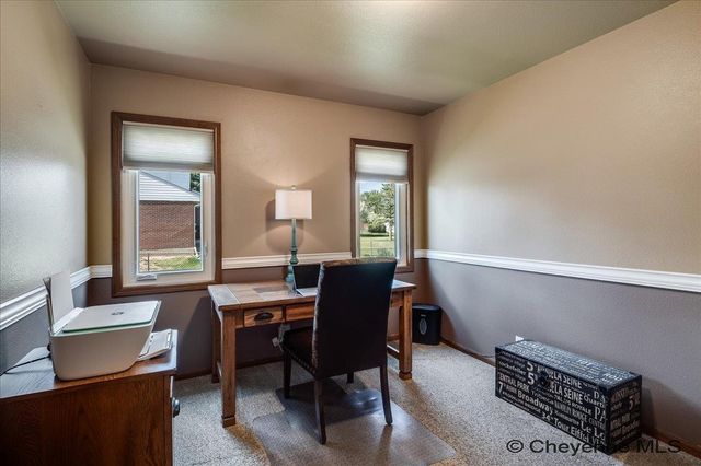2011 PARK AVE, Cheyenne, WY 82007
