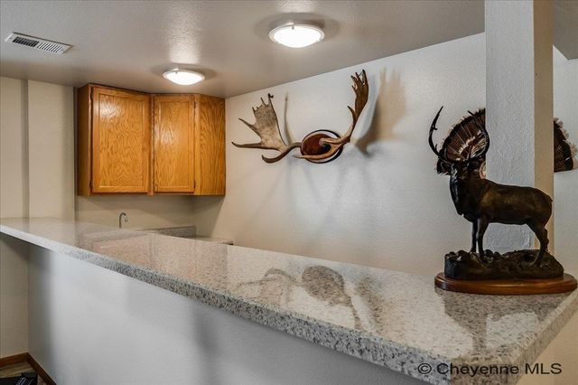 2011 PARK AVE, Cheyenne, WY 82007
