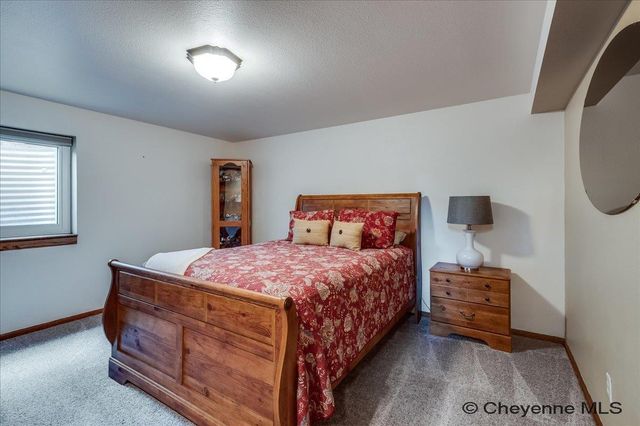 2011 PARK AVE, Cheyenne, WY 82007