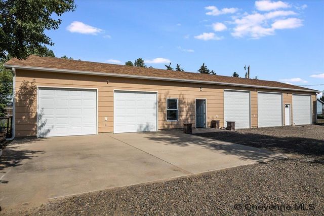 2011 PARK AVE, Cheyenne, WY 82007