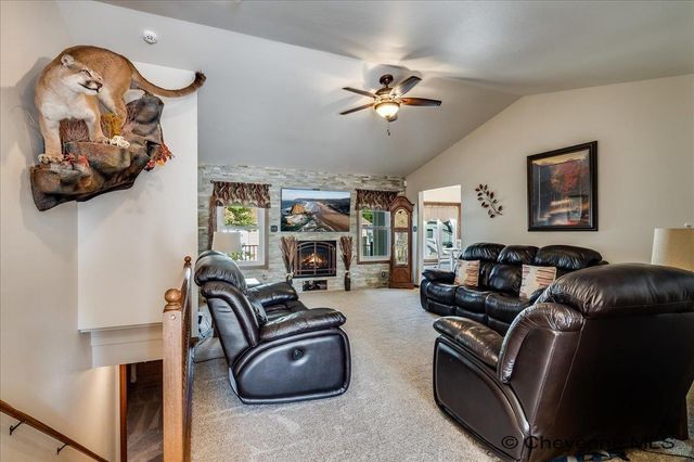 2011 PARK AVE, Cheyenne, WY 82007