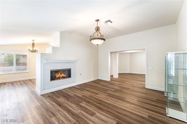 7901 Magnolia Glen Avenue, Las Vegas, NV 89128