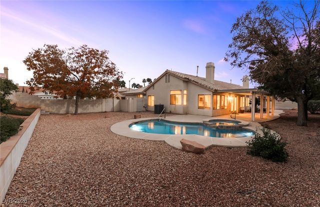 7901 Magnolia Glen Avenue, Las Vegas, NV 89128