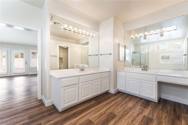 7901 Magnolia Glen Avenue, Las Vegas, NV 89128