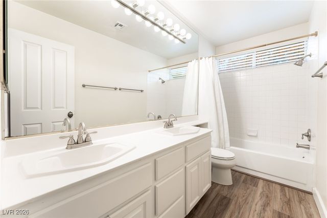 7901 Magnolia Glen Avenue, Las Vegas, NV 89128