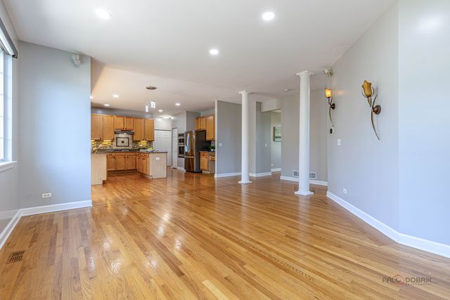416 Ptarmigan Place, Lindenhurst, IL 60046