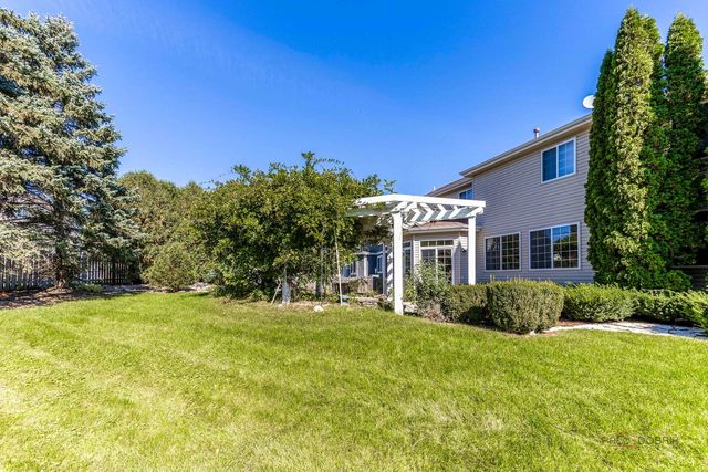 416 Ptarmigan Place, Lindenhurst, IL 60046