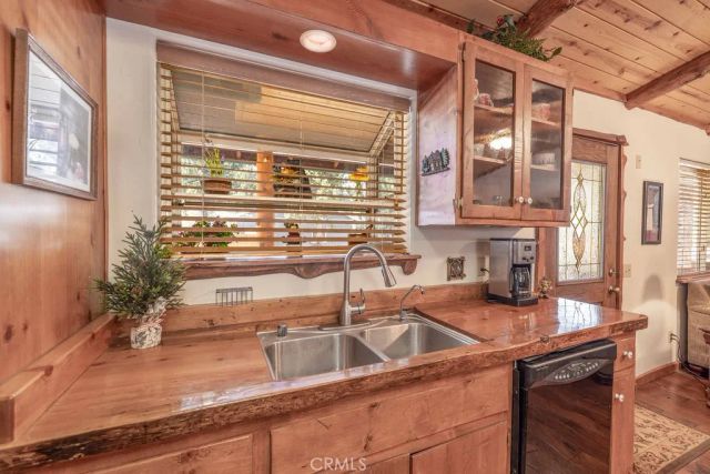 320 Eider Drive, Big Bear City, CA 92314