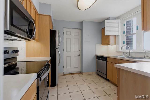 329 Belt Avenue 402, St Louis, MO 63112