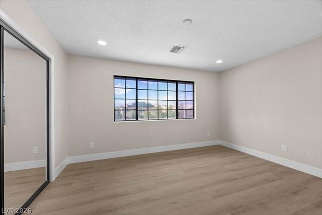 3382 Montessouri Street, Las Vegas, NV 89117