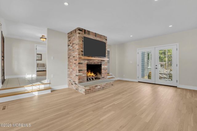 29 Maple Drive, Colts Neck, NJ 07722