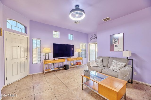 2725 E MINE CREEK Road 1203, Phoenix, AZ 85024