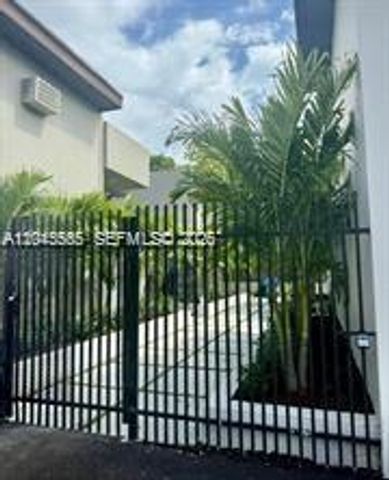 7535 NE 2nd Ct 4, Miami, FL 33138