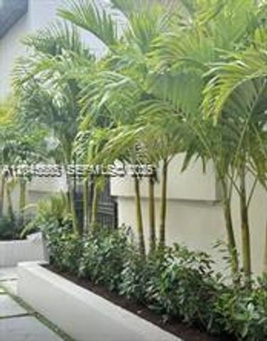 7535 NE 2nd Ct 4, Miami, FL 33138