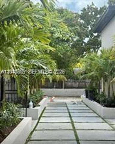 7535 NE 2nd Ct 4, Miami, FL 33138