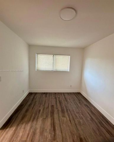 7535 NE 2nd Ct 4, Miami, FL 33138