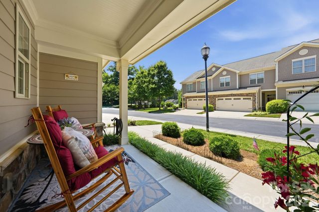 3025 Callaway Court, Cramerton, NC 28032
