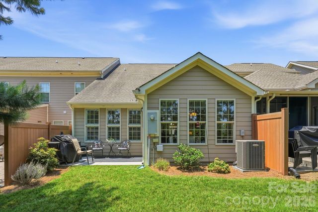 3025 Callaway Court, Cramerton, NC 28032