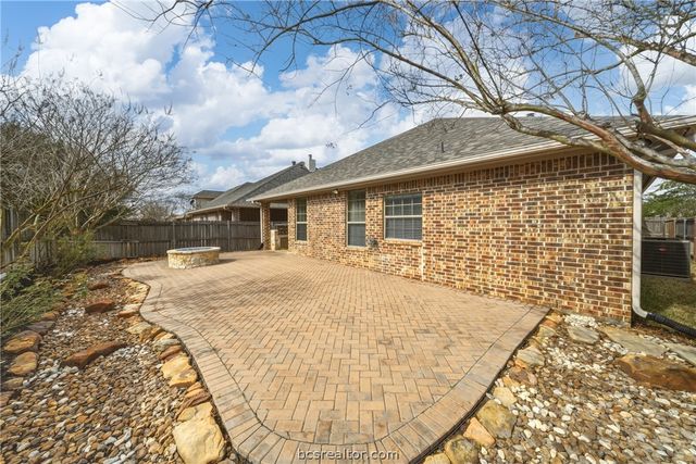 4234 Rock Bend Drive, College Station, TX 77845