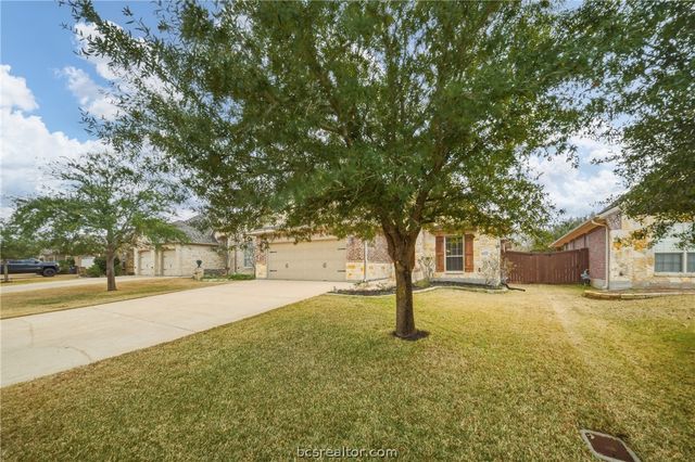 4234 Rock Bend Drive, College Station, TX 77845