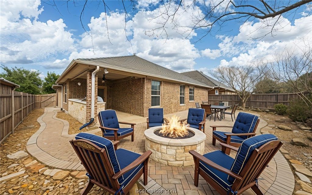 4234 Rock Bend Drive, College Station, TX 77845