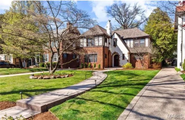 7133 Washington Avenue, University City, MO 63130